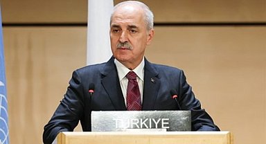 TBMM Başkanı Kurtulmuş, Budapeşte'de Dostluk Maçının Başlama Vuruşunu Yaptı