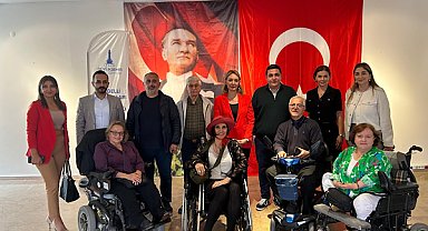 Alaçatı Ek Hizmet Binası iki yıldızlı