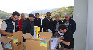 Antalya’da örtü altı üreticilere tuzak desteği