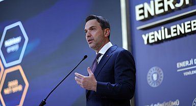 Bakan Bayraktar, EPIX söyleşisinde genç enerji uzmanlarıyla buluştu