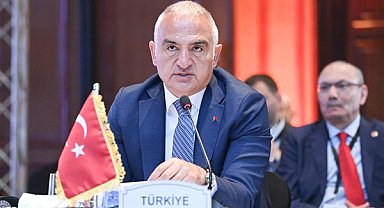 Bakan Ersoy, Anıtkabir'deki törene katıldı