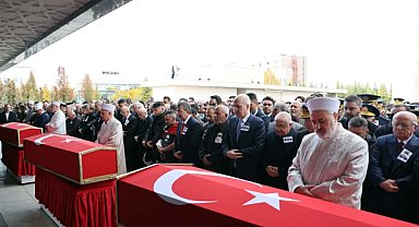 Bakan Güler, şehit askerlerin cenaze törenine katıldı 