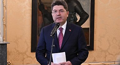 Bakan Tunç, Sezai Karakoç'u andı