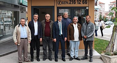 Başkan Kahveci, taksici esnaflarla görüştü