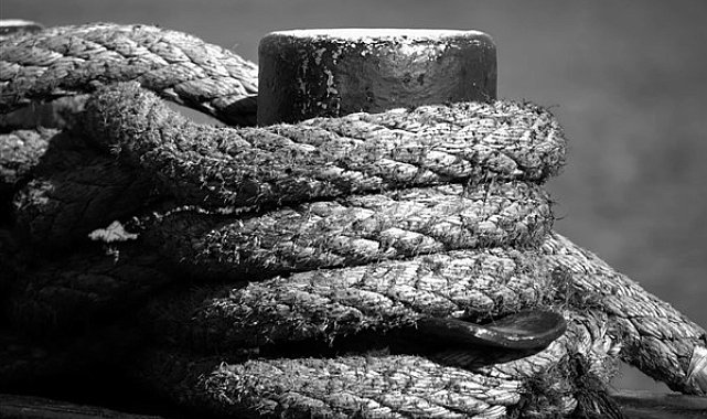 KEGM, makine arızası yaşayan tekneyi kurtardı