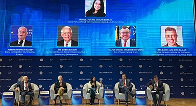 Bozbey: Bursa, geleceğe hazırlanan bir şehir modeli ortaya koydu