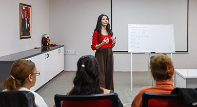 Buca Belediyesi’nden diksiyon ve sunuculuk kursu