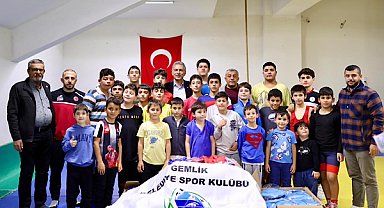Gemlik'ten genç sporculara yeni sezon desteği