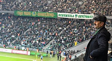 Vali Aktaş, Kocaelispor-Kasımpaşa karşılaşmasını izledi