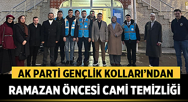 AK Parti Afyonkarahisar Gençlik Kolları’ndan Ramazan Öncesi Cami Temizliği