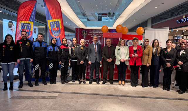 Afyon Emniyeti'nden AVM'de Kadınlara Özel KADES Mesaisi