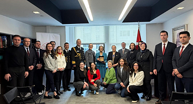 Dumlupınar adını uzayda yaşatan isme anı plaketi