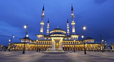 Kadir Gecesi Özel Yayını Beştepe Millet Camii’nden Canlı Yayınla Kanal D’de!