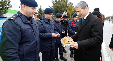 Vali Aktaş Susuz Kavşağında: 10 Bin Personel Sahada!