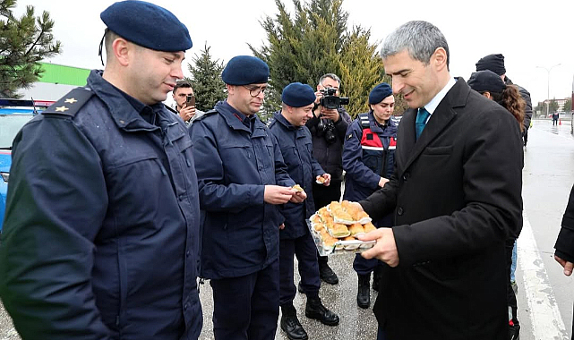 Vali Aktaş Susuz Kavşağında: 10 Bin Personel Sahada!