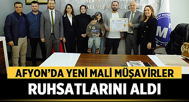 Afyon’da Yeni Mali Müşavirler Ruhsatlarını Aldı: “Bu Sadece Bir Belge Değil, Sorumluluk”