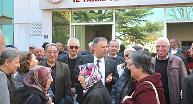 Afyon’da yıllar sonra aynı masada: Emekli personele özel buluşma