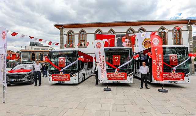 Afyonkarahisar Belediyesi Ulaşım Filosuna 3 Yeni Otobüs ve TOGG Ekledi