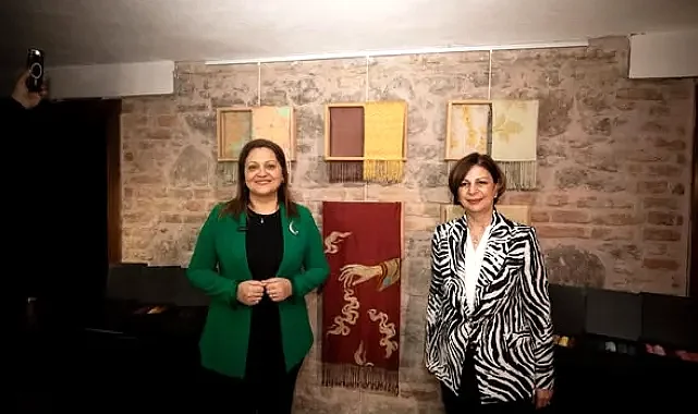 Afyonkarahisar’da “Efsanelerle İpek” sergisi ziyarete açıldı