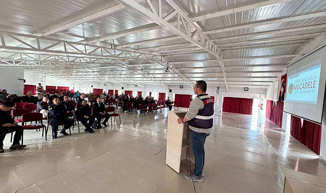 Afyonkarahisar Evciler’de jandarmadan siber güvenlik eğitimi