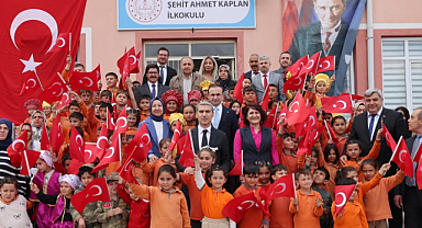 Afyonkarahisar İscehisar’da Öğrencilerin Projesiyle Kütüphane Açıldı
