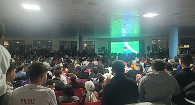 AKÜ’de Dünya Kupası Coşkusu: A Milli Takım’a Vadi Kafe’de Dev Destek