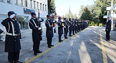 İçişleri Bakan Yardımcısı Yiğitbaşı Afyonkarahisar’da Jandarma’yı ziyaret etti
