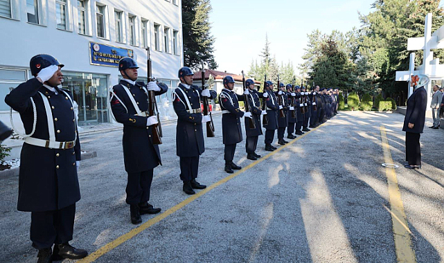 İçişleri Bakan Yardımcısı Yiğitbaşı Afyonkarahisar’da Jandarma’yı ziyaret etti