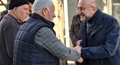 Turgay Şahin, Beyazıt Camii’nde cemaatle buluştu