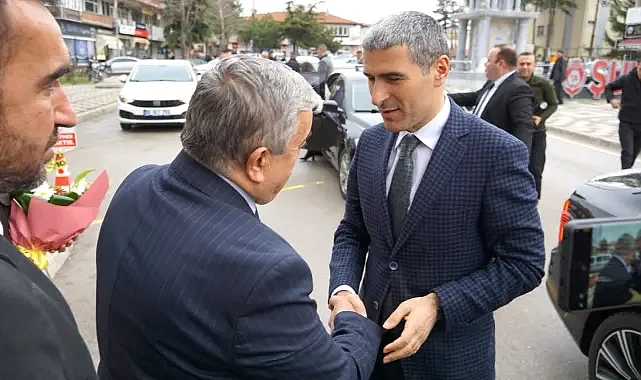 Vali Aktaş’tan Şuhut Belediyesi’ne dikkat çeken ziyaret