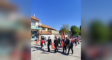 Afyon Kızılören’de 19 Mayıs kapsamında gençlik yürüyüşü düzenlendi