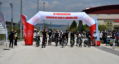 Afyonkarahisar'da Okul Sporları Bisiklet Yarışları Tamamlandı