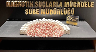 Afyonkarahisar'da Şüpheli Araçta Binlerce Sentetik Ecza Ele Geçirildi