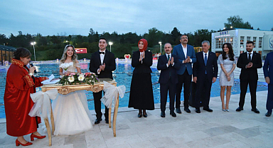 Afyonkarahisar eski valisi nikah şahitliği yaptı