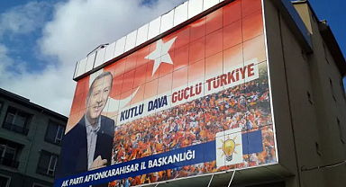 AK Parti heyeti Burcu Köksal’ı makamında ziyaret edecek