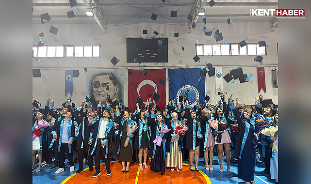 AKÜ Emirdağ MYO'da Mezuniyet Coşkusu