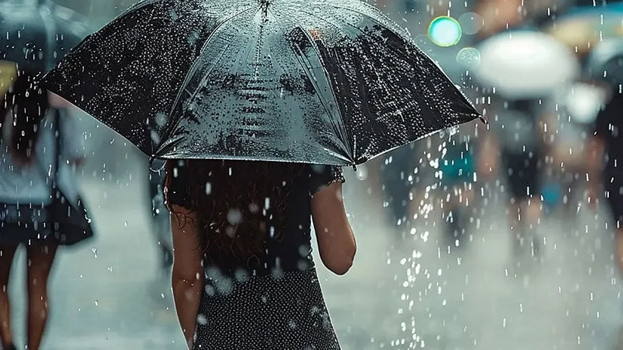 Dikkat! Meteoroloji Afyon, Denizli ve Uşak İçin Sağanak Yağış Uyarısı Yaptı