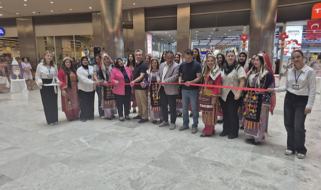 Afyon’da Öğretmen ve Öğrencilerden Anadolu Sergisi