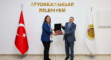 Afyonkarahisar Belediye Başkanı Köksal, AK Parti heyetini ağırladı