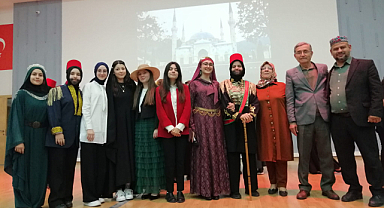 AK Kadınlardan “Abdülhamid Han” gösterisine ziyaret