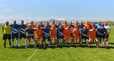 AKÜ Personel Futbol Takımı Yarı Finalde