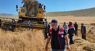 Bolvadin'de hasat sezonuyla birlikte biçerdöver denetimleri başladı