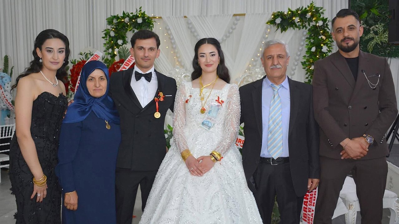 Emirdağ'da Düğün Sonrası Teşekkür Mesajı