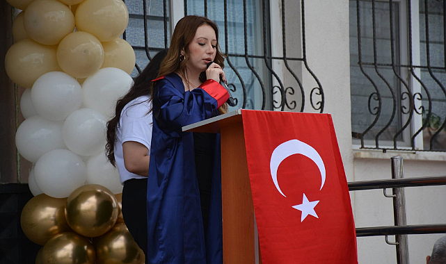 Emirdağ'da Mezuniyet Coşkusu Yaşandı