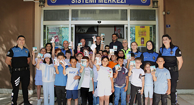 Şehit Ayhan Sarıçiçek İlkokulu öğrencilerinden Emniyet Müdürlüğüne ziyaret