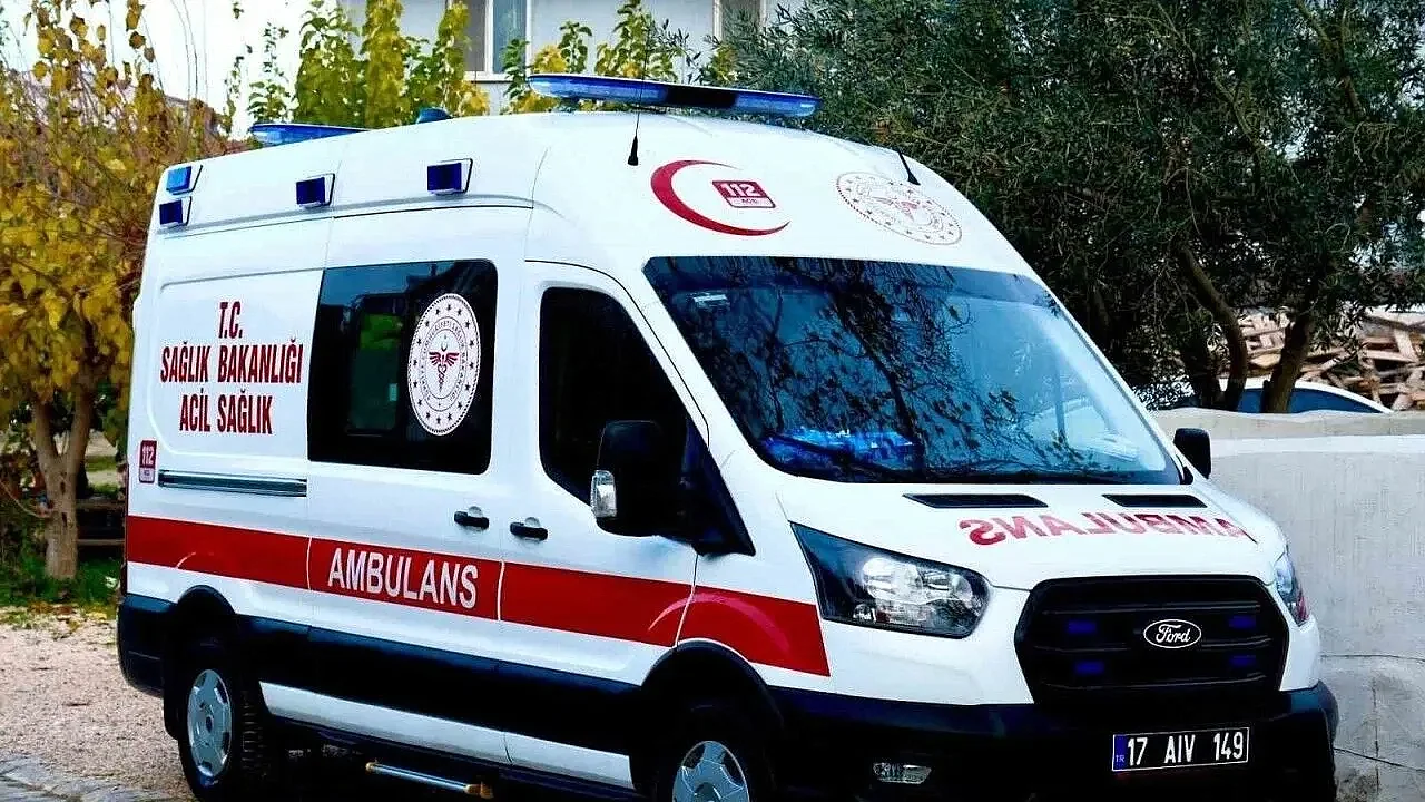 Afyonkarahisar'da ambulans personeli Onur Doğan trafik kazasında yaşamını yitirdi