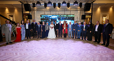 Afyonkarahisar Valisi Naci Aktaş, Güzbey ve Tülü ailelerinin düğün törenine katıldı