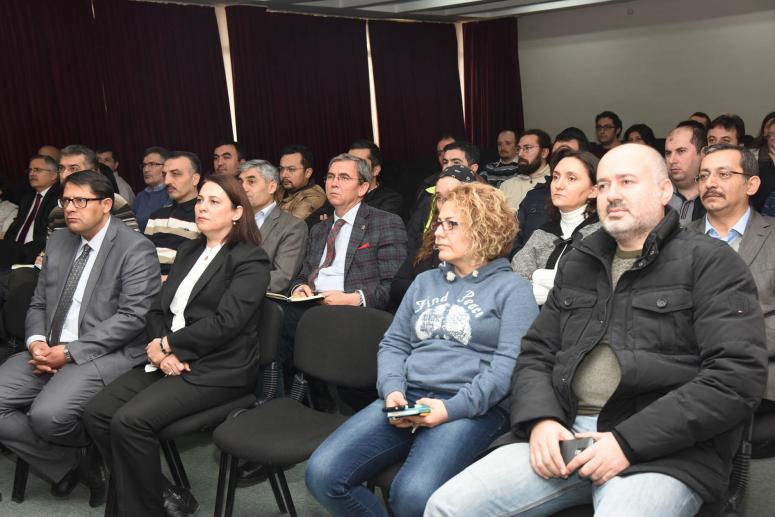 VETERİNER FAKÜLTESİNDE “LABORATUVAR BİYOGÜVENLİĞİ” KONUSUNDA HİZMET İÇİ EĞİTİMİ VERİLDİ