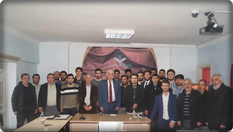 Saadet Partisi Gençlik Kolları Siyaset Okulu Tamamlandı