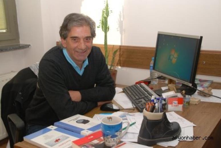 AKÜ EĞİTİM FAKÜLTESİ ÖĞRETİM GÖREVLİSİ SUPHİ ÖZSÜER VEFAT ETTİ